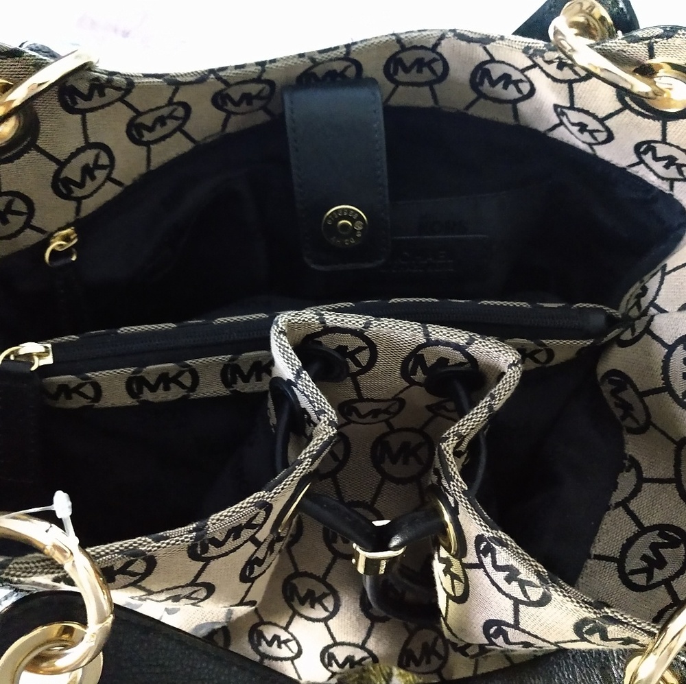Michael Kors Ludlow Jacquard Bag - Picture 2 of 8